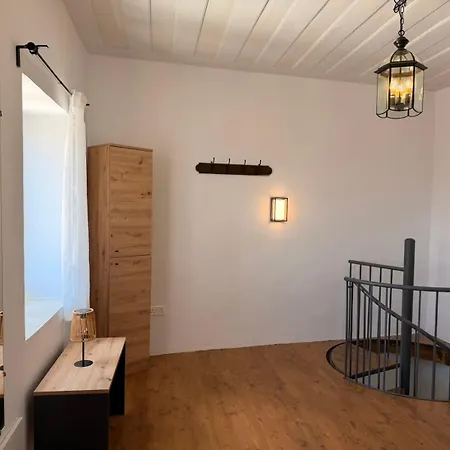 Estia Boutique
